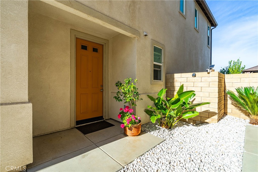 19849 Via Ott Newhall, CA 91321 - Photo 4 of 50