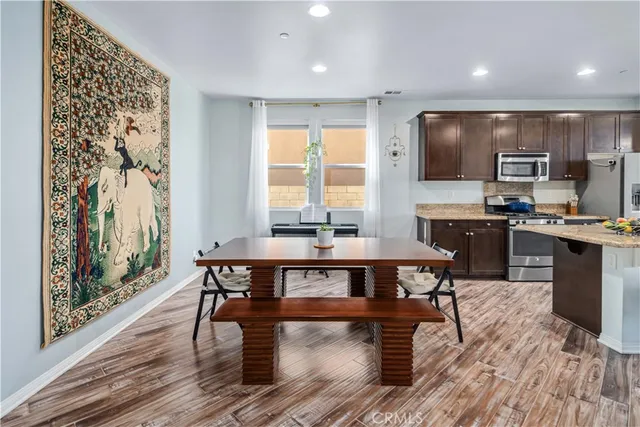 $809,000 | 19849 Via Ott, Newhall, CA 91321