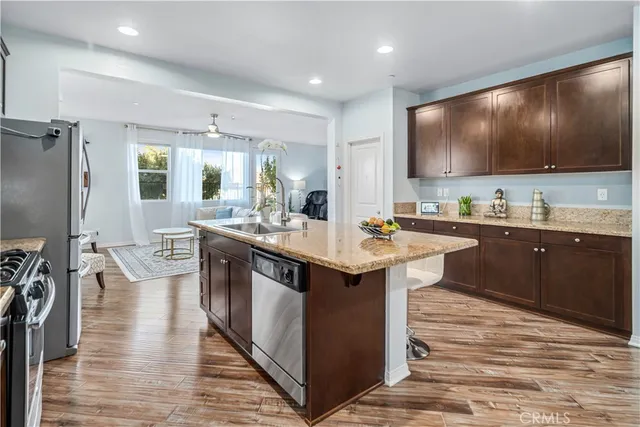 $809,000 | 19849 Via Ott, Newhall, CA 91321