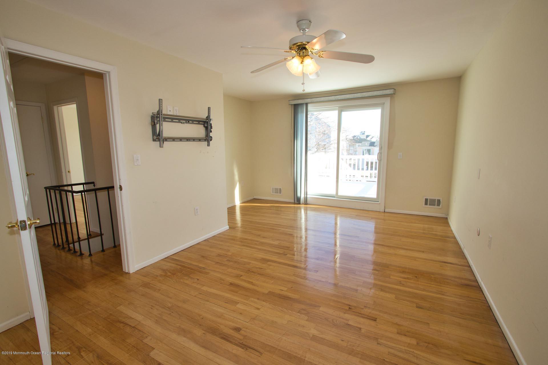 37 Neptune Road Toms River, NJ 08753 - Photo 27 of 40 27