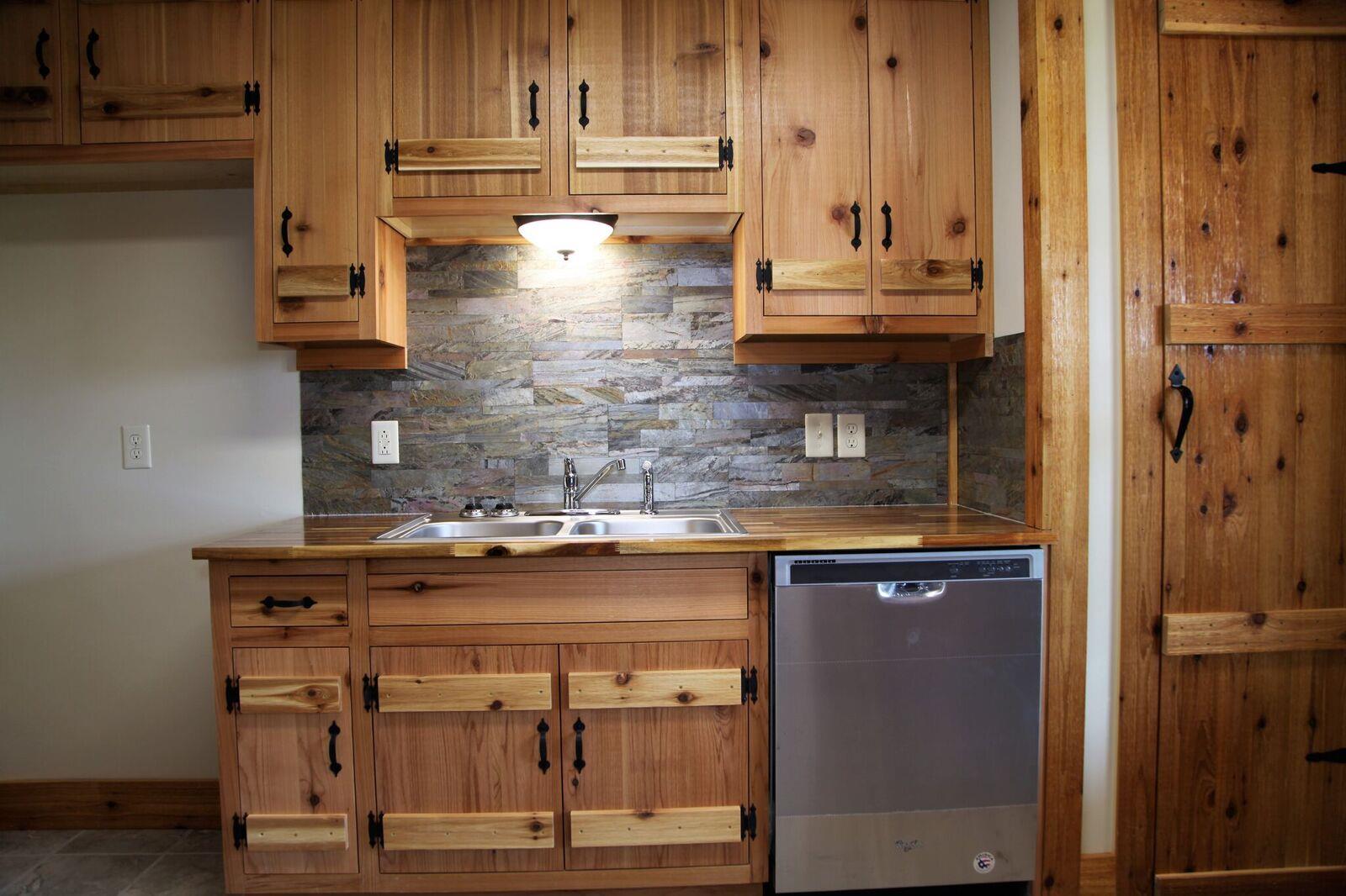 127 Shuab Road Portland, TN 37148 - Photo 8 of 22 Beautiful stone backsplash!