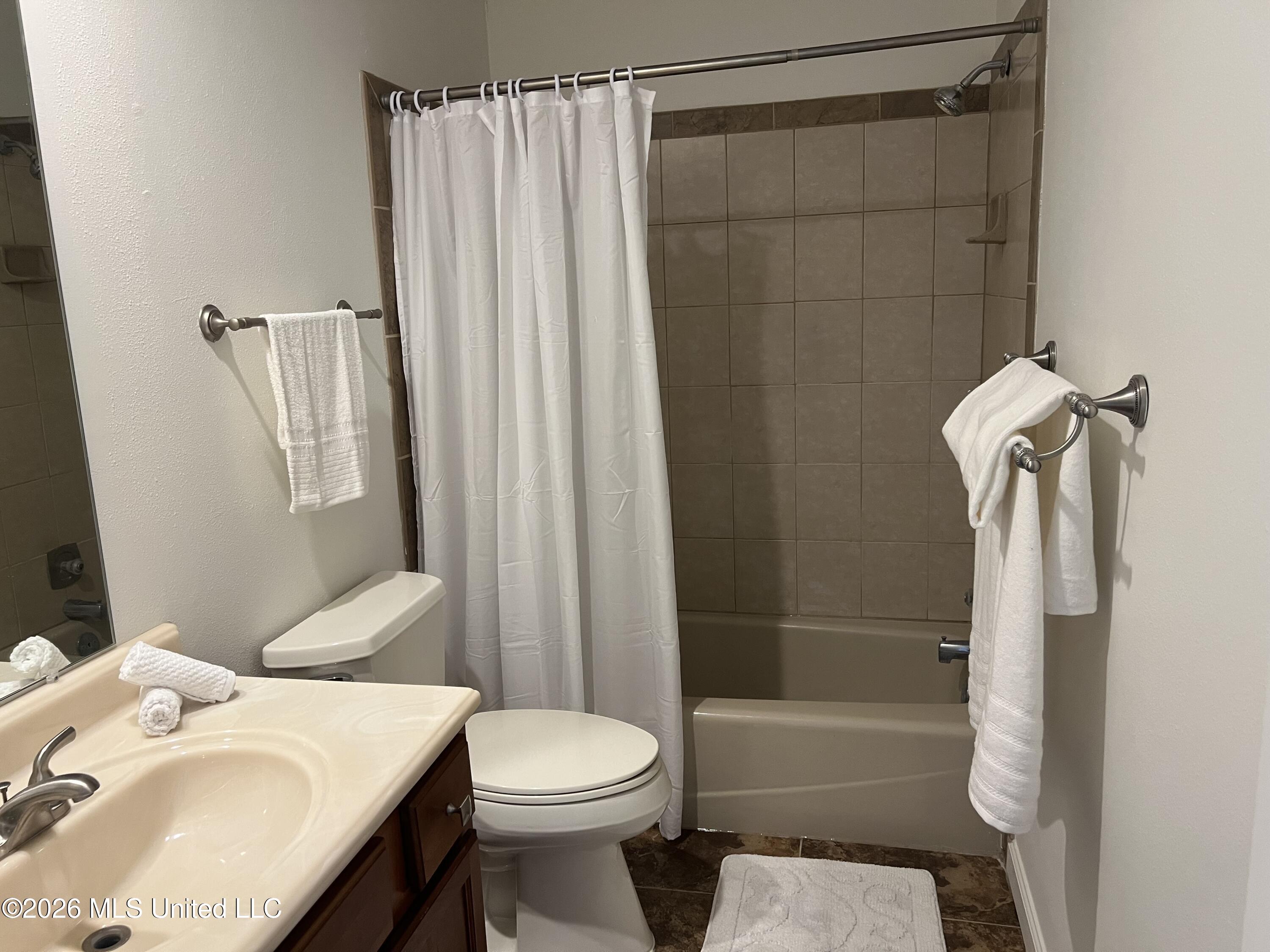 495 Old Popp's Ferry Road, Unit 17 Biloxi, MS 39531 - Photo 11 of 22 495 12