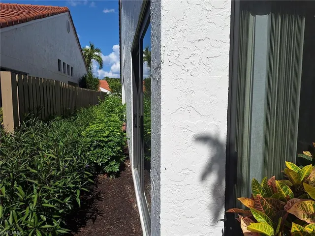 a view of a corridor