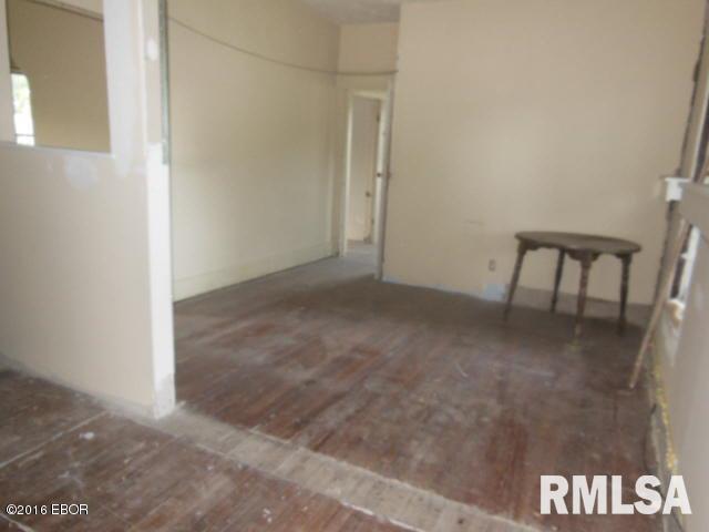 306 Fair Flora, IL 62839 - Photo 14 of 27 Gallery Image 14
