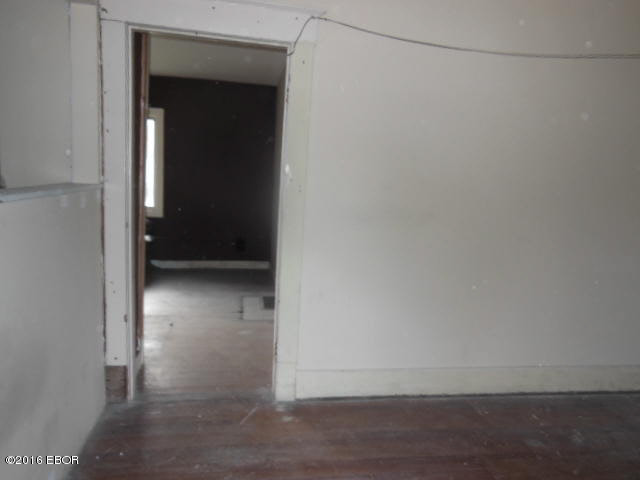 306 Fair Flora, IL 62839 - Photo 15 of 27 Gallery Image 15