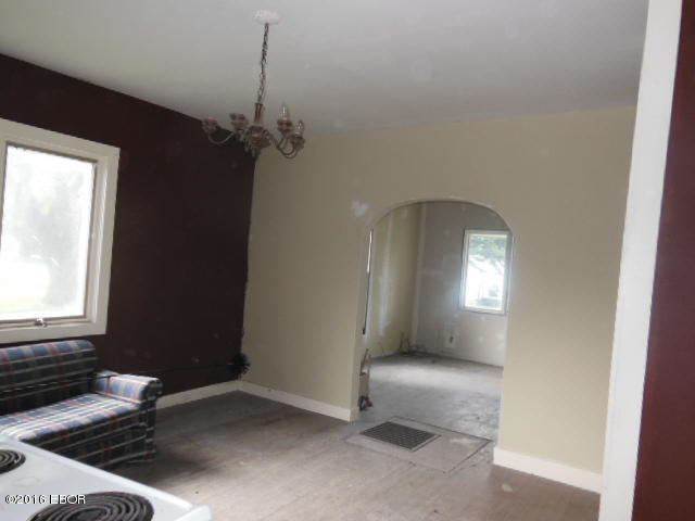 306 Fair Flora, IL 62839 - Photo 18 of 27 Gallery Image 18