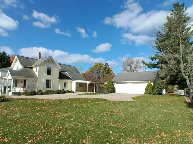 $159,900 | 315 East Leroy Street, Burlington, MI 49029