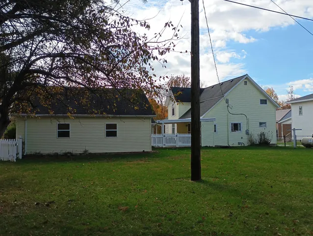 $159,900 | 315 East Leroy Street, Burlington, MI 49029