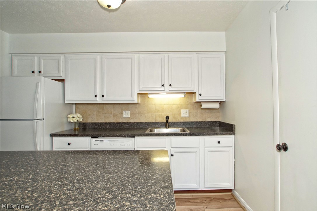 9956 Johnnycake Ridge Road, Unit C1 Painesville, OH 44077 - Photo 10 of 33