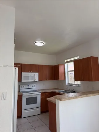 $3,150 | 12212 Southwest 124th Path, Unit 12212, Miami, FL 33186