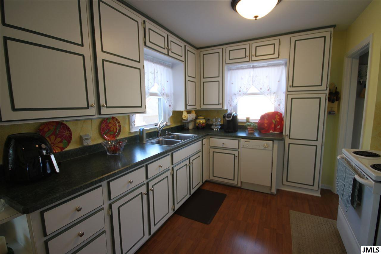 859 Woodworth Road Jackson, MI 49202 - Photo 17 of 32 Photo 17