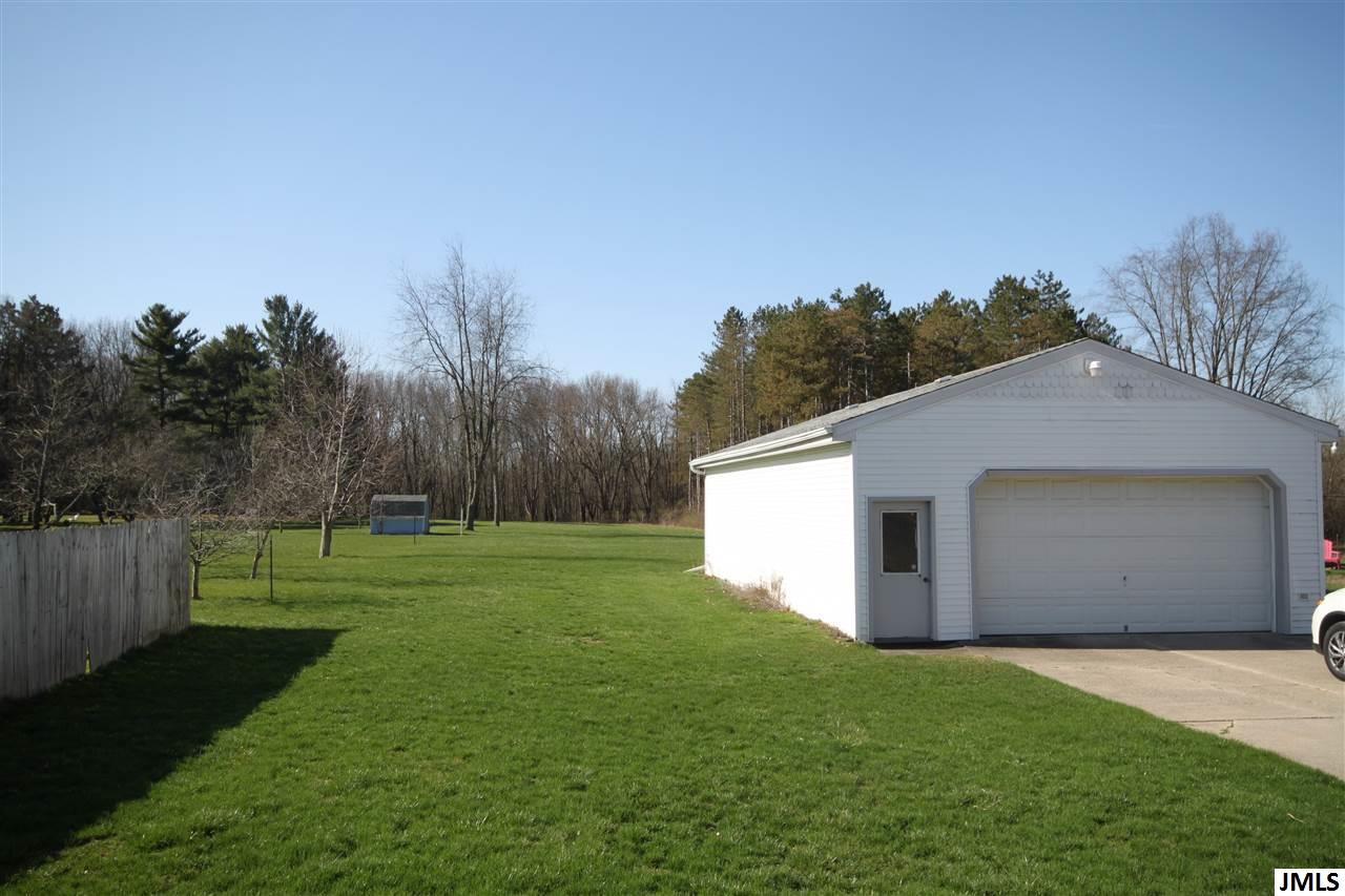 859 Woodworth Road Jackson, MI 49202 - Photo 7 of 32 Photo 7