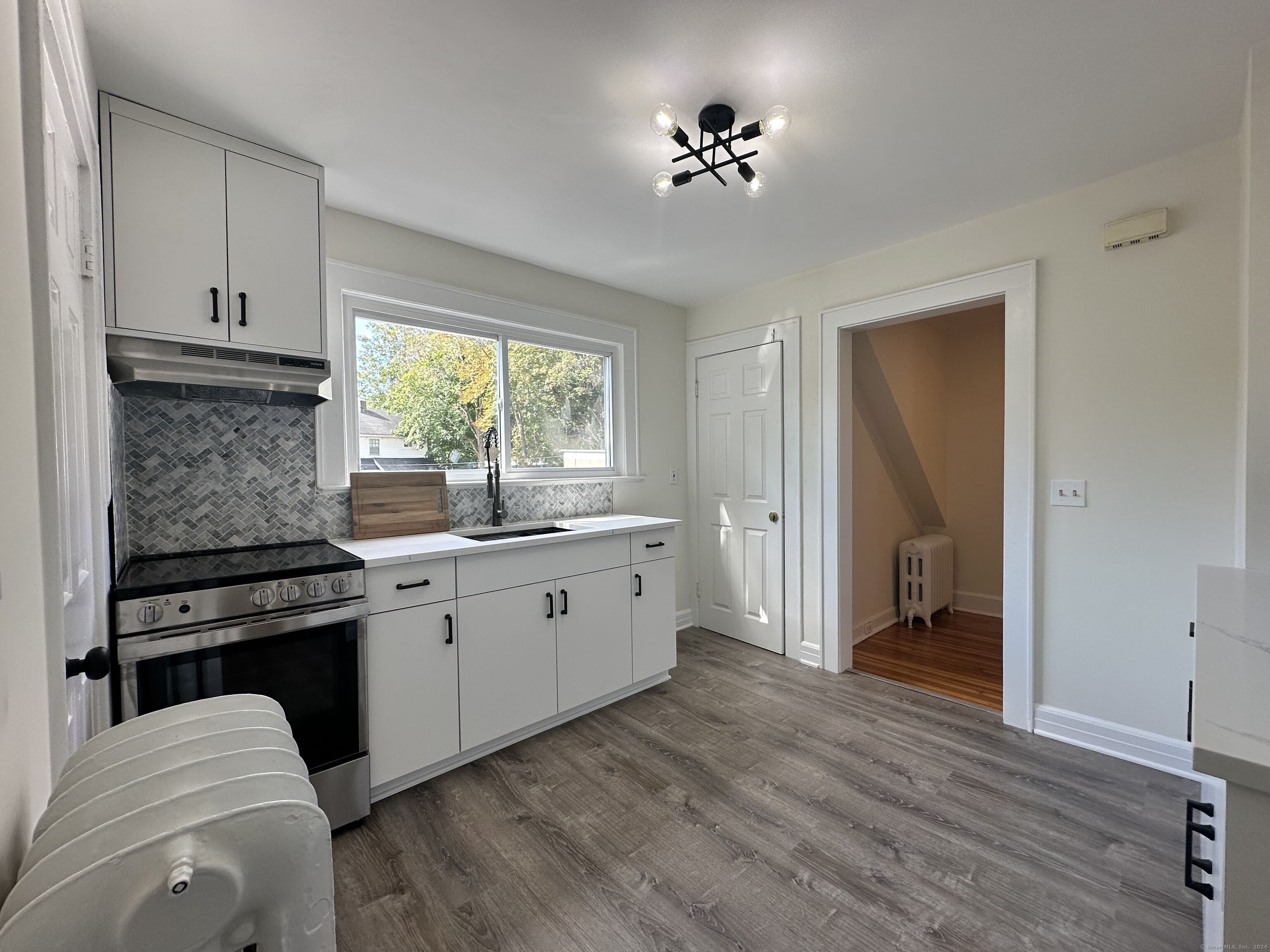 18 Cold Spring Road, Unit 1 Stamford, CT 06905 - Photo 3 of 15 Kitchen (Alt)