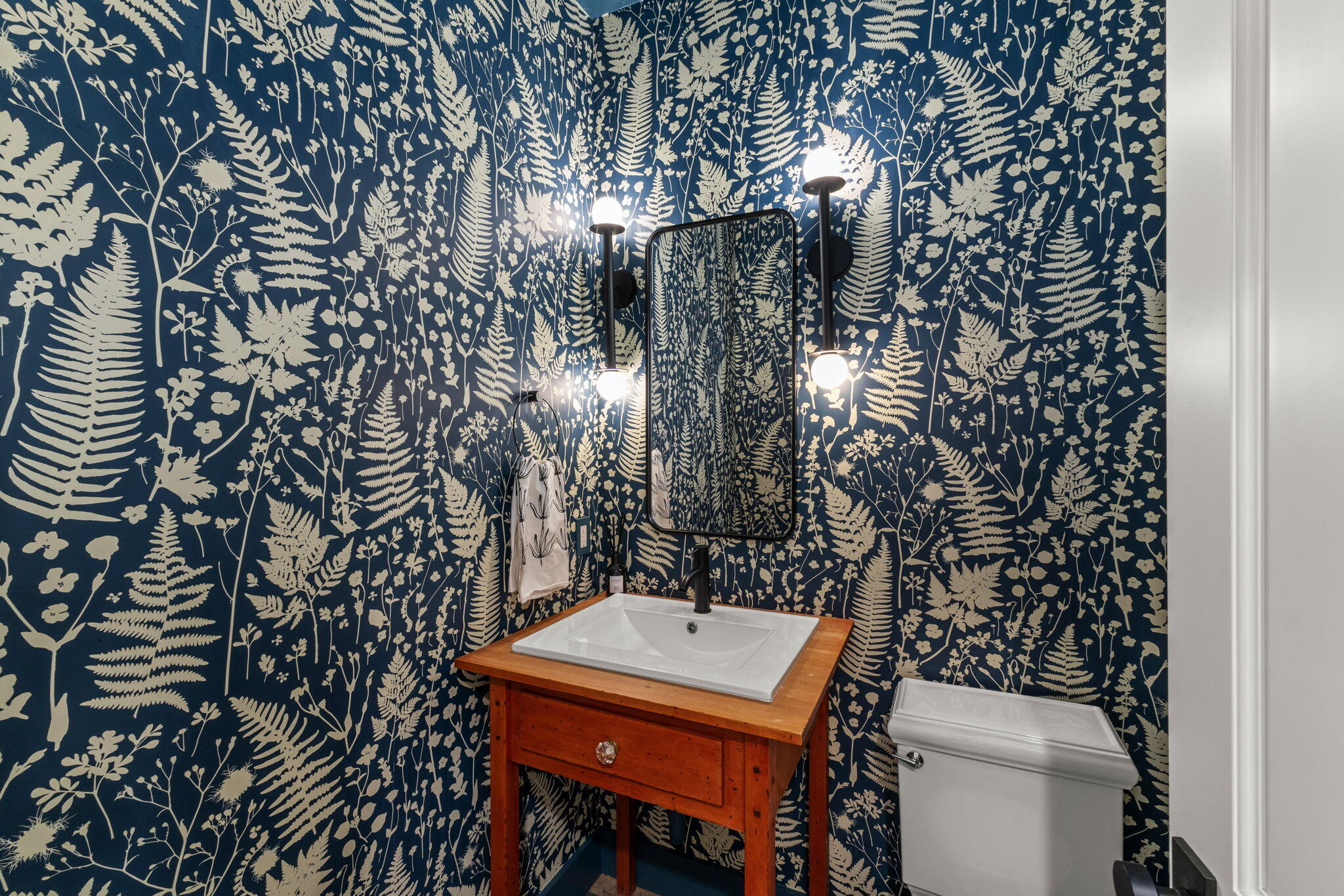 101 Cloverly Lane Hailey, ID 83333 - Photo 21 of 46 Powder Room