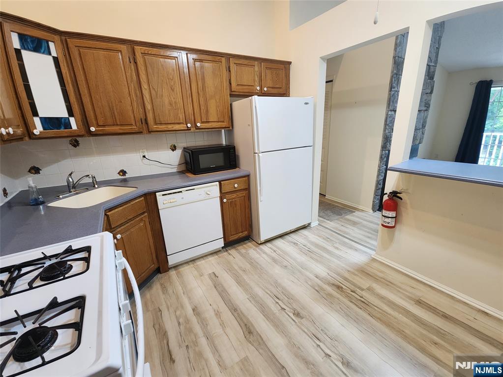 124 Raintree Lane Mahwah, NJ 07430 - Photo 8 of 16 Gallery Image 8