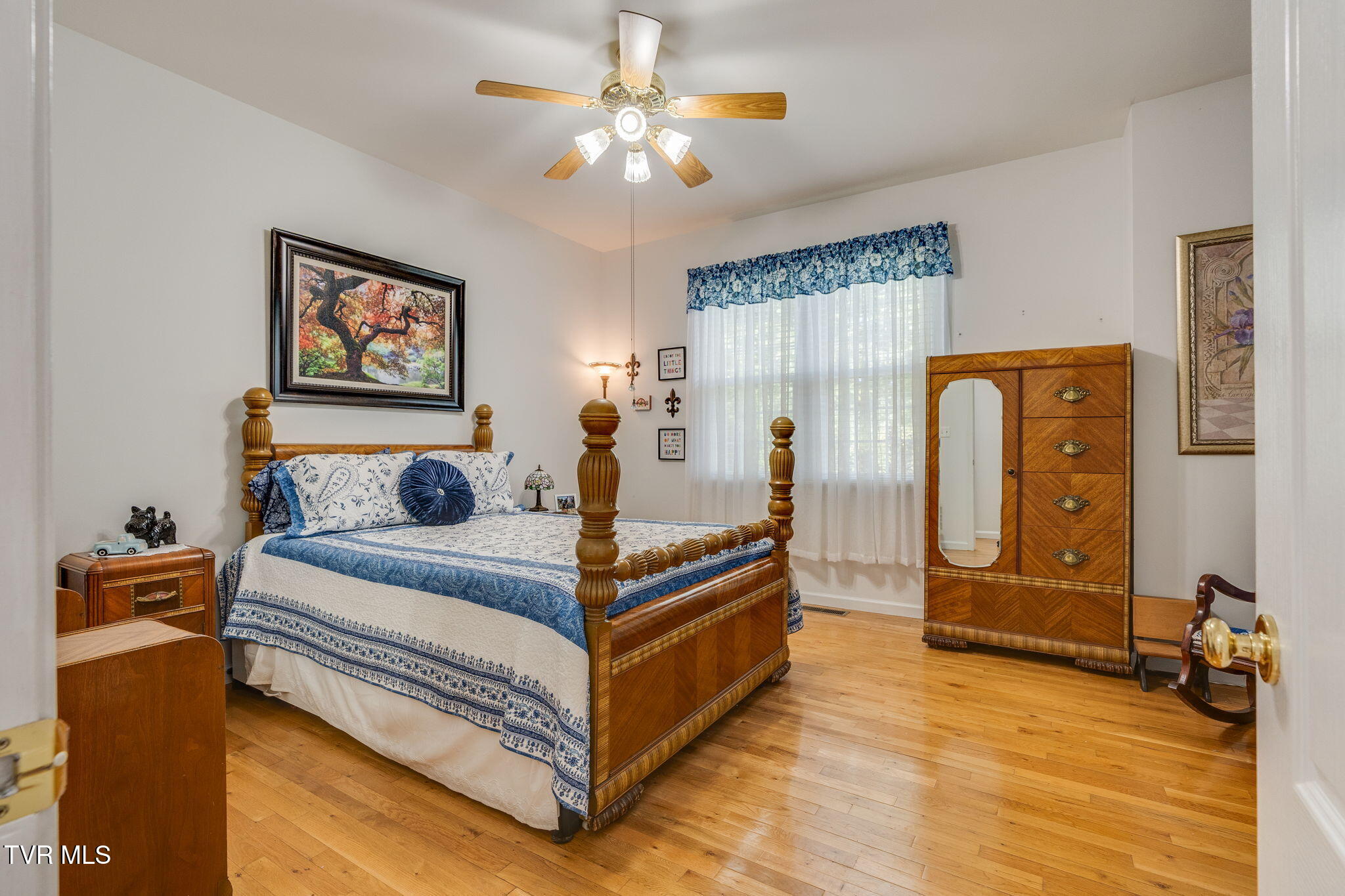 4107 Glaze Road Johnson City, TN 37601 - Photo 20 of 47 018