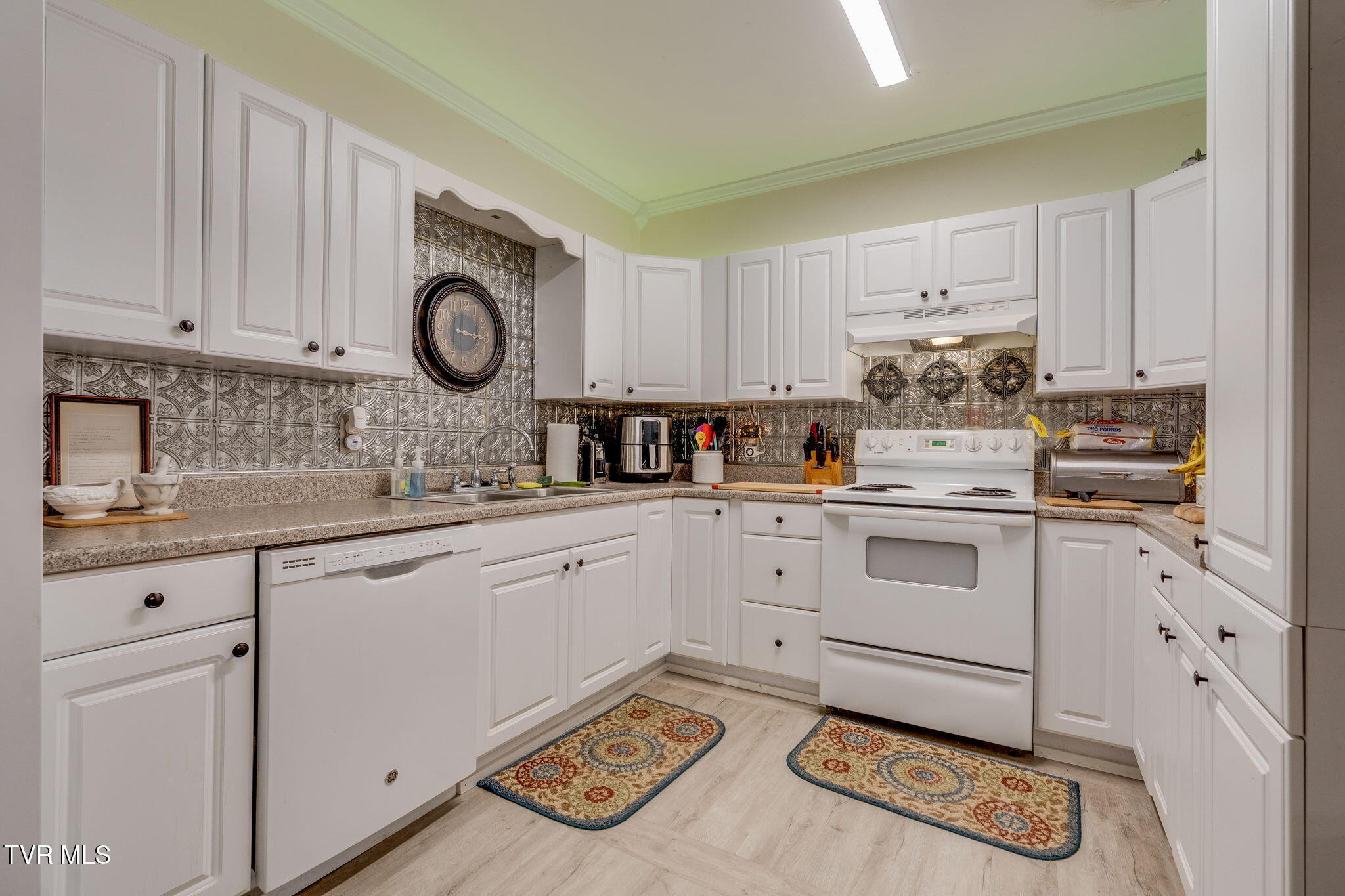 4107 Glaze Road Johnson City, TN 37601 - Photo 33 of 47 032