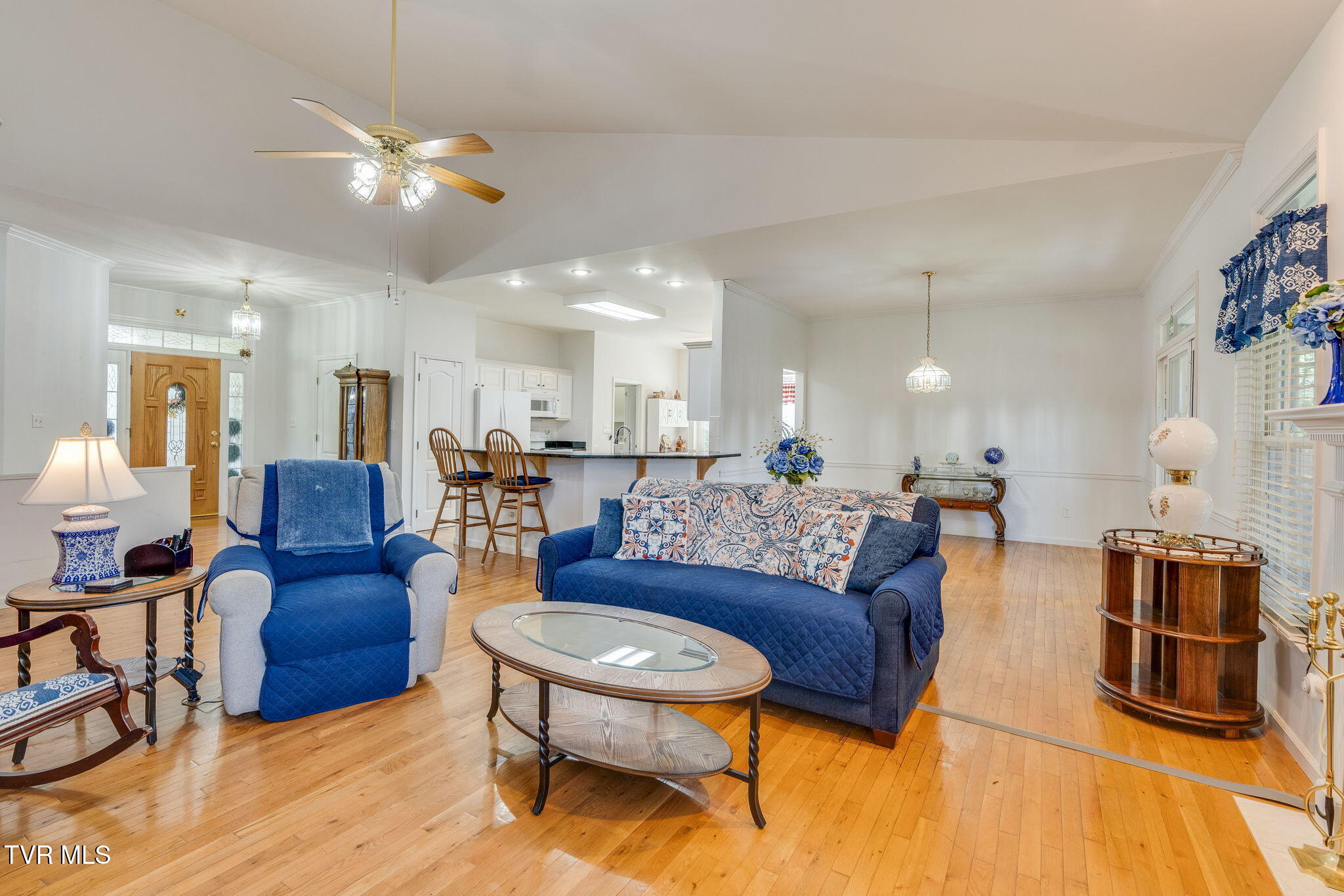 4107 Glaze Road Johnson City, TN 37601 - Photo 9 of 47 008