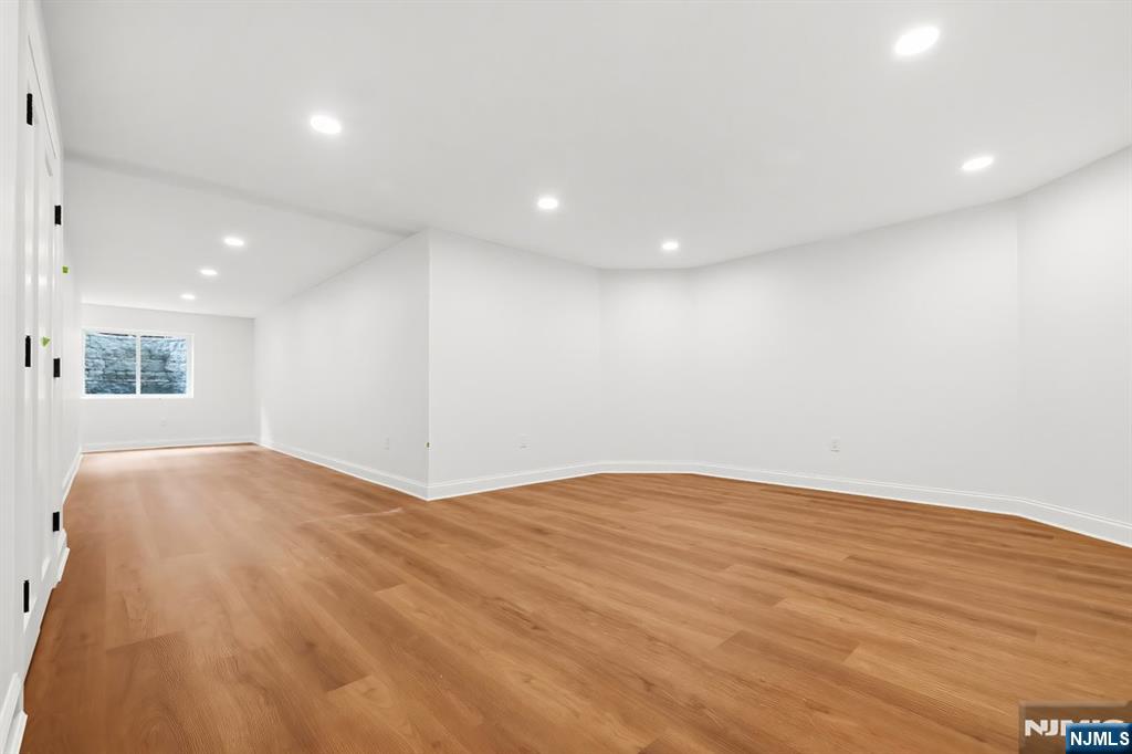 120 Hope Street Ridgewood, NJ 07450 - Photo 29 of 36