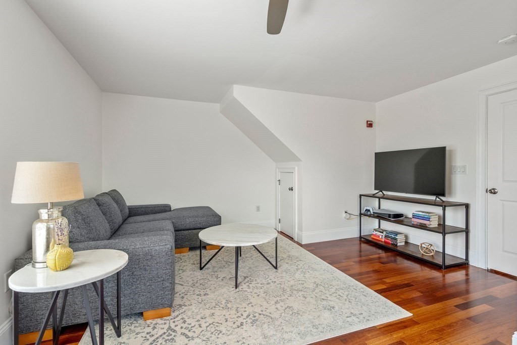 17 Roseclair Street, Unit 4 Boston, MA 02125 - Photo 23 of 38 Gallery Image 23
