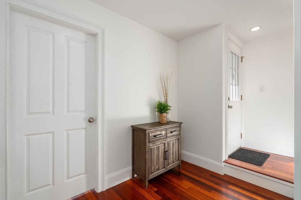 17 Roseclair Street, Unit 4 Boston, MA 02125 - Photo 25 of 38 Gallery Image 25