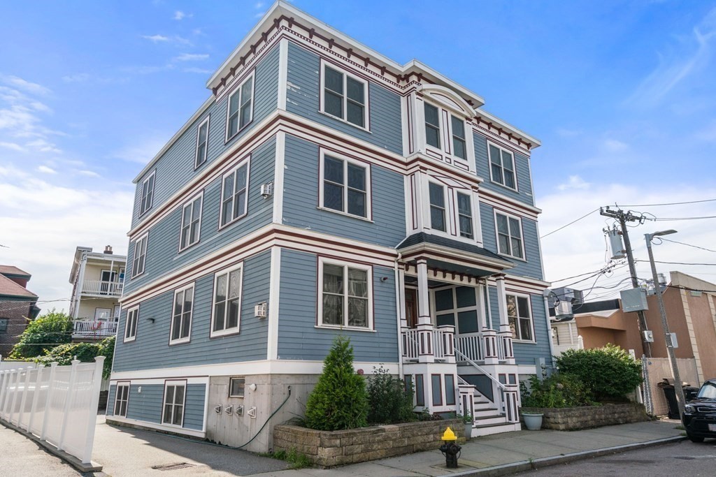 17 Roseclair Street, Unit 4 Boston, MA 02125 - Photo 27 of 38 Gallery Image 27