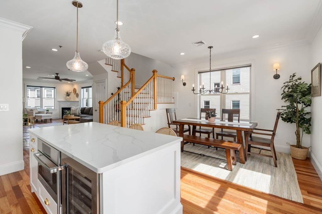 17 Roseclair Street, Unit 4 Boston, MA 02125 - Photo 6 of 38 Gallery Image 6