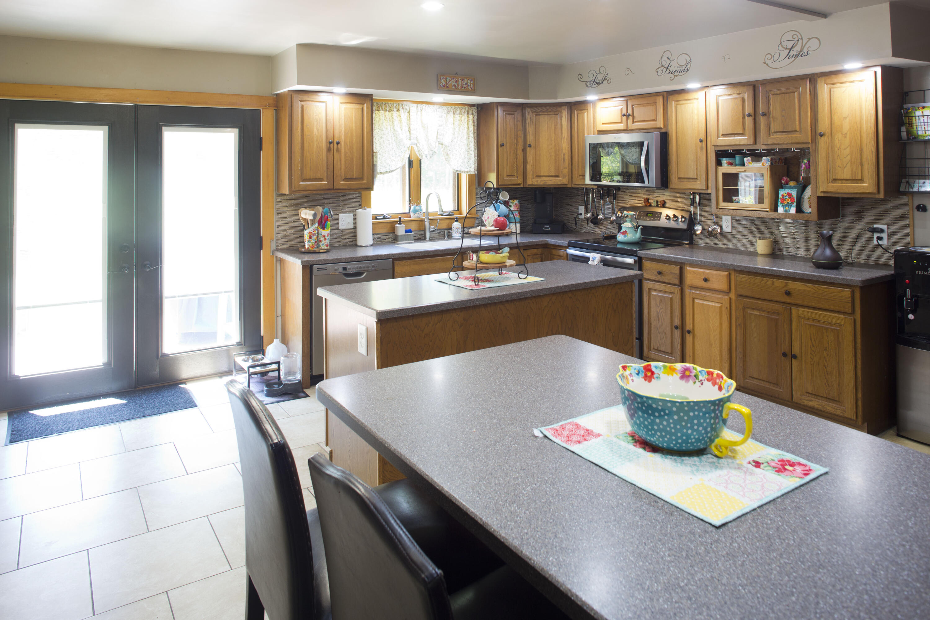 11 Church Road Holden, ME 04429 - Photo 6 of 41 Breakfast bar