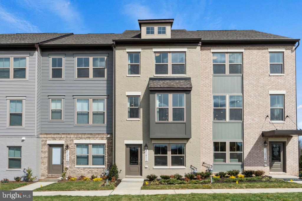 12535 Terrabrooke Avenue Brandywine, MD 20613 - Photo 1 of 32 a front view of a building