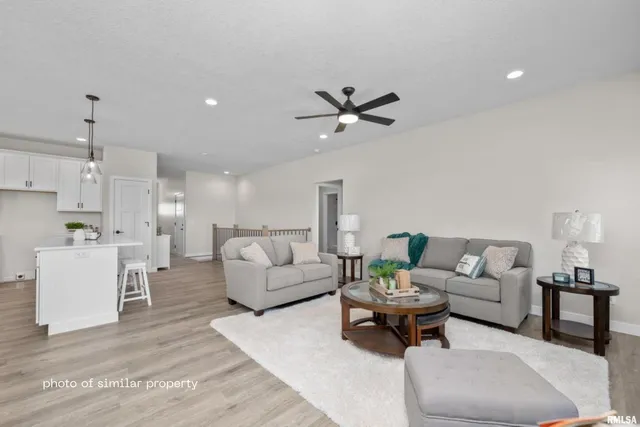 $389,900 | 1867 Redbud Circle, Unit 101, Eldridge, IA 52748