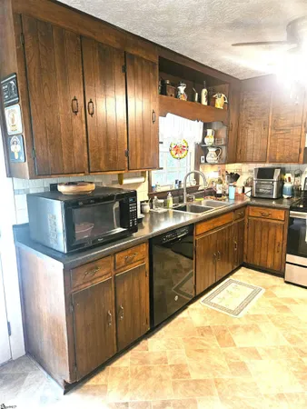 $369,900 | 213 Anthony Road, Pickens, SC 29671