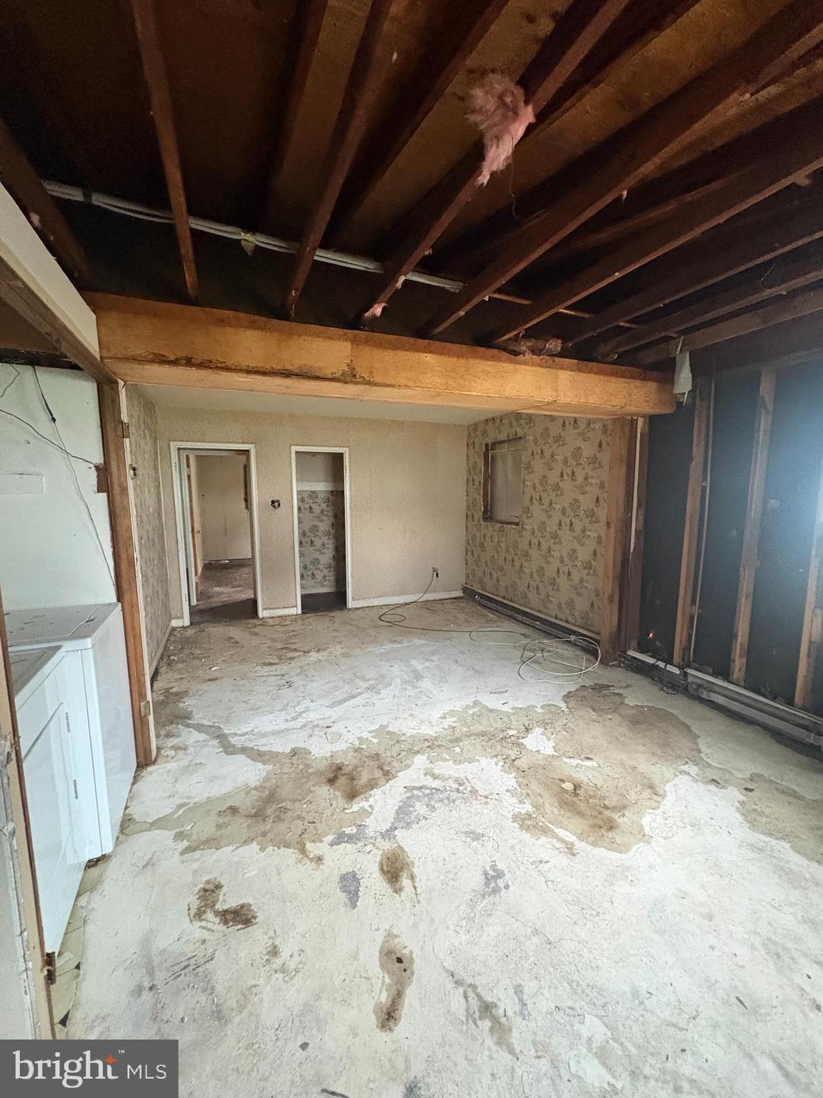 846 Bobwhite Lane Secane, PA 19018 - Photo 4 of 10
