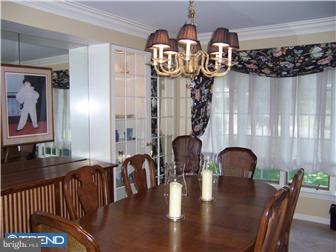 33 Farm Road Ewing, NJ 08638 - Photo 2 of 12 Dining Room