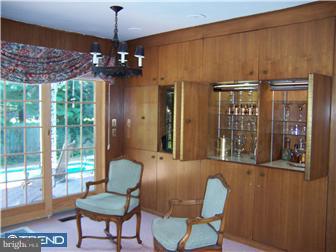 33 Farm Road Ewing, NJ 08638 - Photo 3 of 12 Living Room