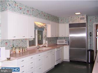 33 Farm Road Ewing, NJ 08638 - Photo 5 of 12 Kitchen