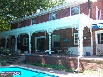 33 Farm Road Ewing, NJ 08638 - Photo 10 of 12 Exterior Back