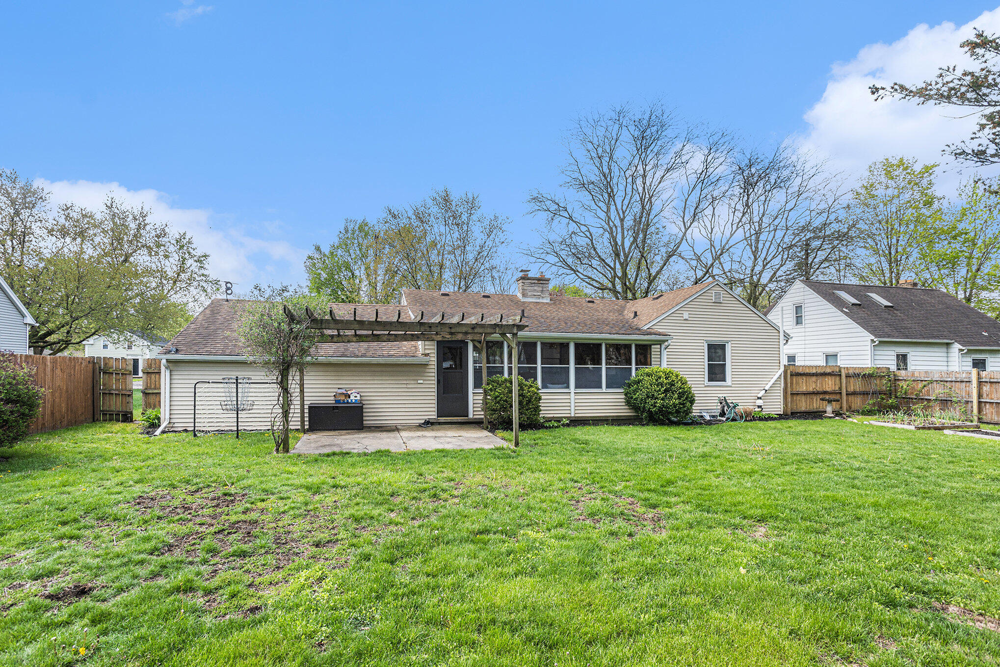 1927 Paddington Road Kalamazoo, MI 49001 - Photo 24 of 28 025_file_872