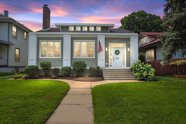 604 Courtland Avenue Park Ridge, IL 60068 - Photo 2 of 56