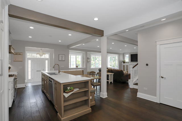 604 Courtland Avenue Park Ridge, IL 60068 - Photo 12 of 56