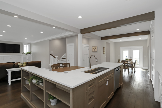 604 Courtland Avenue Park Ridge, IL 60068 - Photo 4 of 56