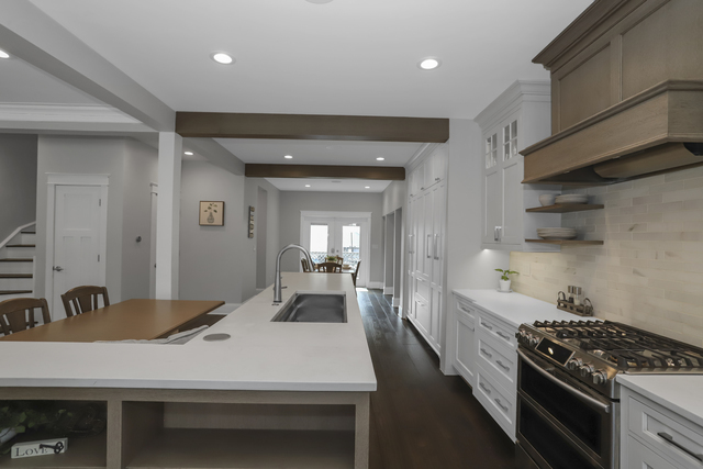 604 Courtland Avenue Park Ridge, IL 60068 - Photo 5 of 56