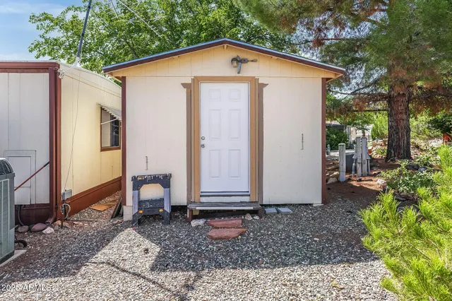 $72,250 | 210 Lampliter Village, Clarkdale, AZ 86324