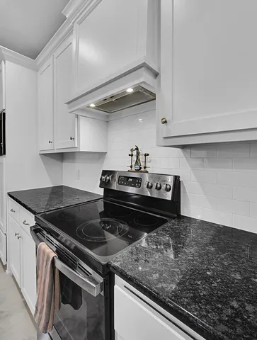 $359,900 | 412 Travis Drive, McGregor, TX 76657