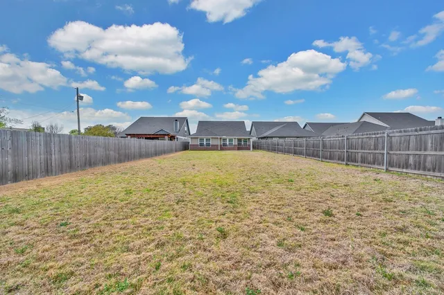 $359,900 | 412 Travis Drive, McGregor, TX 76657