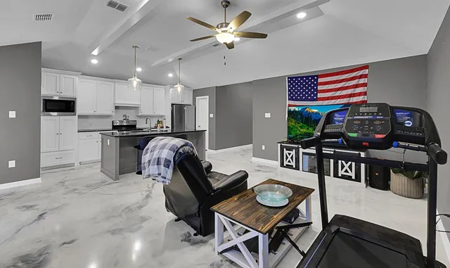 $359,900 | 412 Travis Drive, McGregor, TX 76657