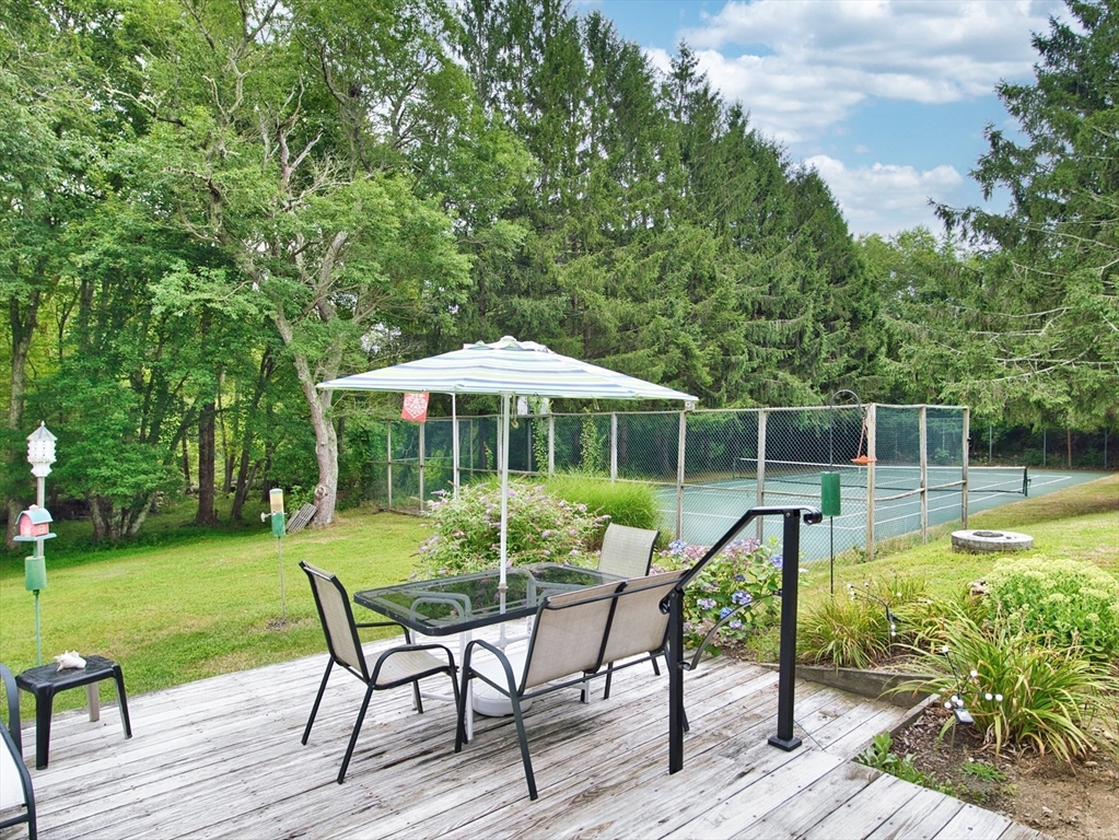 772 Gifford Road Westport, MA 02790 - Photo 31 of 37 a garden view with a seating space