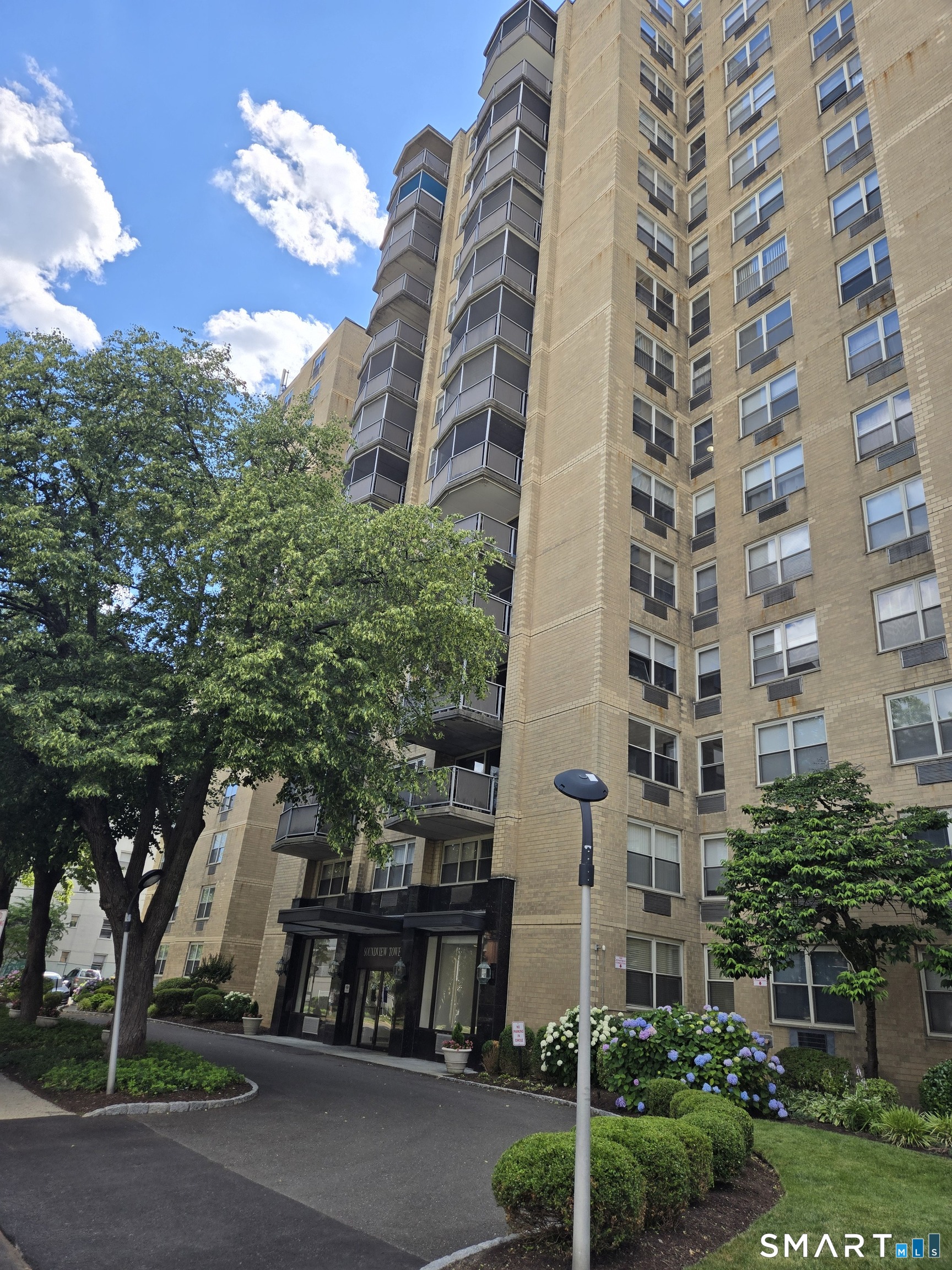 50 Glenbrook Road, Unit 2B Stamford, CT 06902 - Photo 3 of 30