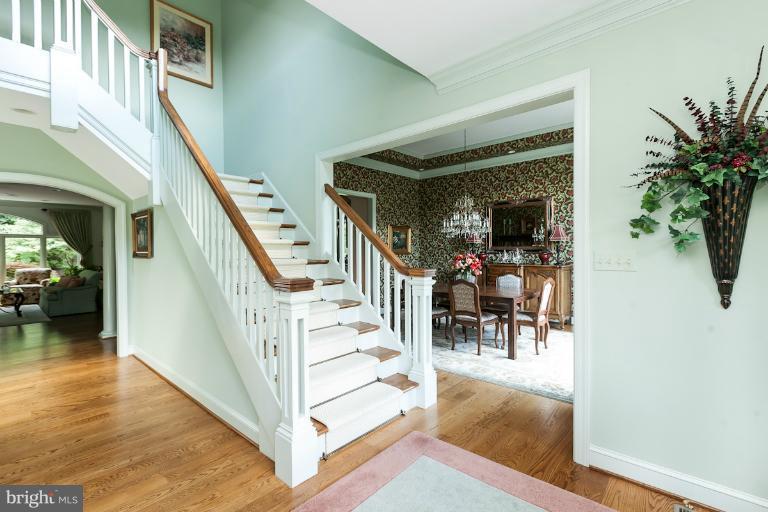 13304 Beaver Dam Road Cockeysville, MD 21030 - Photo 2 of 24 Foyer