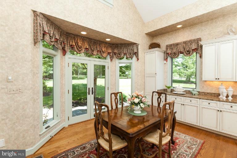 13304 Beaver Dam Road Cockeysville, MD 21030 - Photo 17 of 24 Breakfast Area