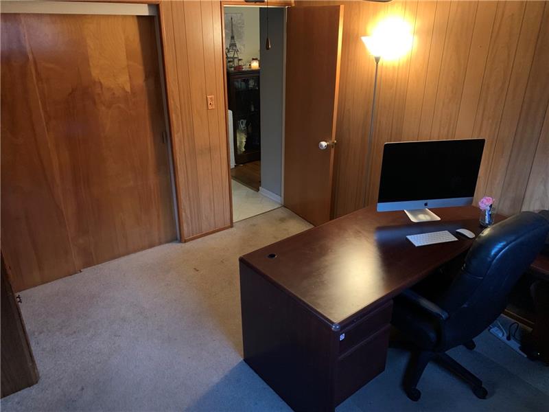341 Orchard Spring Road Pittsburgh, PA 15220 - Photo 10 of 14 1st floor bedroom or office
